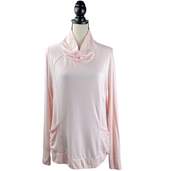 Yogalicious Light Pink Sweatshirt - Picture 2 of 9